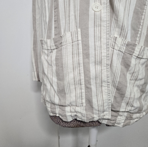 Torrid Blazer Beige White Striped Linen Blend Long Sleeve Jacket Size 1X 14-16 - Picture 4 of 9